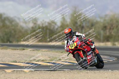 media/Nov-16-2025-Race Pace (Sun) [[8c5fa54630]]/Verified Riders/2-Turn 7 (945am)/